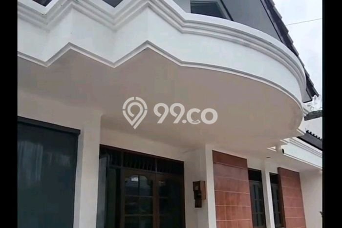 Hunian Cantik Modern Lb 240m2 di Semarang Utara, Semarang Hunian Cantik Modern Lb 240m2 di Semarang Utara, Semarang