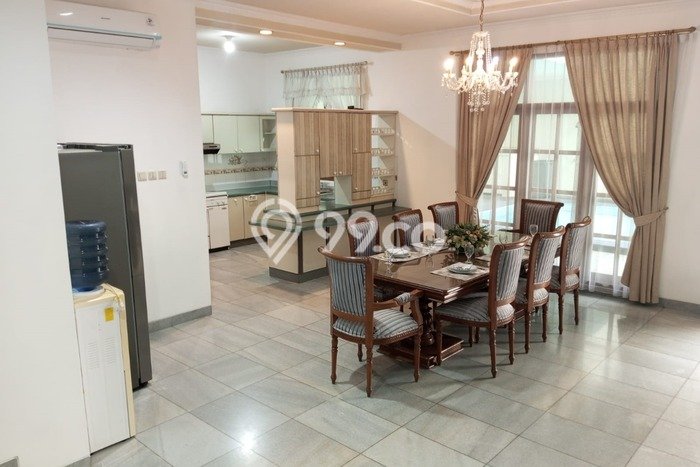UNIT SPESIAL! Rumah di Kuningan, 3 KT, Akses Fasilitas, LT 400m² LB 500m² UNIT SPESIAL! Rumah di Kuningan, 3 KT, Akses Fasilitas, LT 400m² LB 500m²