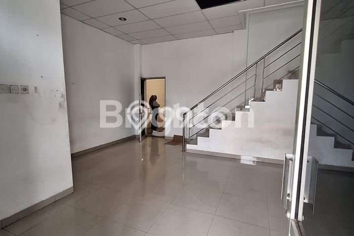 Untuk Dijual Gudang di Panjang Bandar Lampung LT 5e+06m2 / LB 680m2 Untuk Dijual Gudang di Panjang Bandar Lampung LT 5e+06m2 / LB 680m2