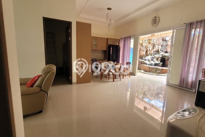 Jual Rumah Bagus Siap Huni LB 250m2 di Teluk Betung Barat, Bandar Lampung Jual Rumah Bagus Siap Huni LB 250m2 di Teluk Betung Barat, Bandar Lampung