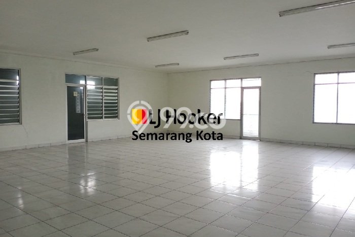 LOKASI TERBAIK! Ruko Kawasan Semarang Selatan, Luas 500m², Area Bisnis LOKASI TERBAIK! Ruko Kawasan Semarang Selatan, Luas 500m², Area Bisnis
