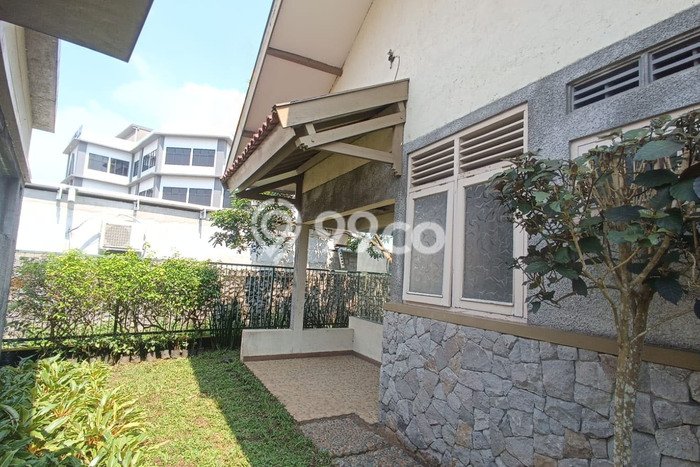 Rumah Strategis Modern Lb 120m2 di Gunung Pati, Semarang Rumah Strategis Modern Lb 120m2 di Gunung Pati, Semarang