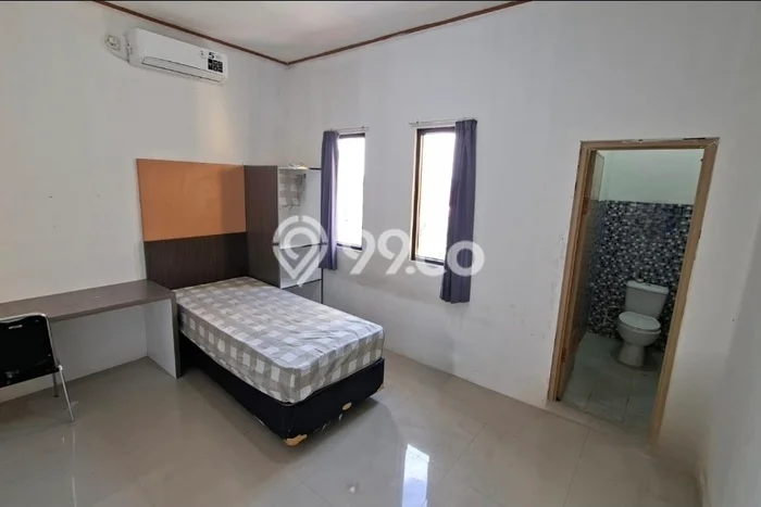 Rumah Kost untuk Dijual di Tembalang dengan 30 KT, 31 KM, Luas 500m2 Rumah Kost untuk Dijual di Tembalang dengan 30 KT, 31 KM, Luas 500m2