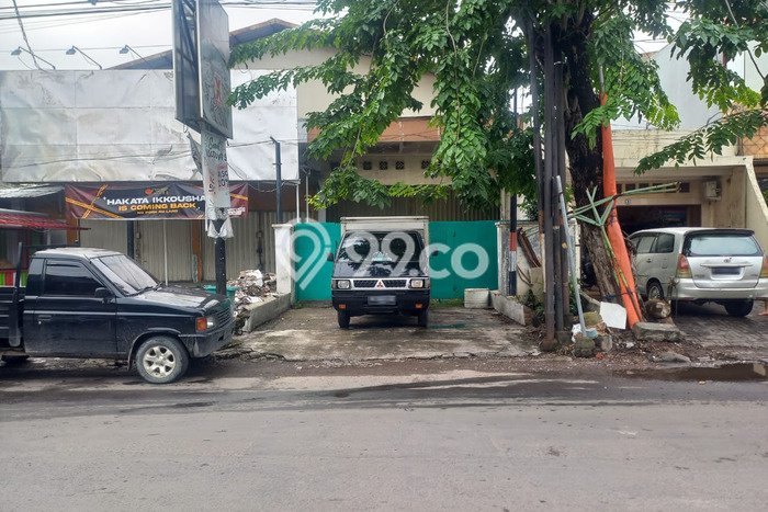 Unit Gudang disewakan di Semarang Tengah Semarang dengan LT 160m2 / LB 130m2 Unit Gudang disewakan di Semarang Tengah Semarang dengan LT 160m2 / LB 130m2