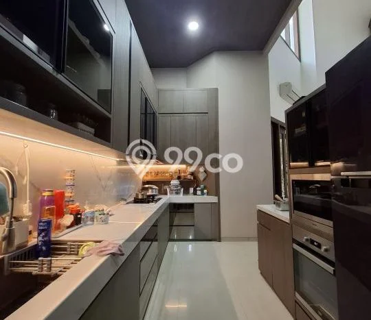 For Sale! Luxury House LT 349m2 Desain Modern di Pleburan For Sale! Luxury House LT 349m2 Desain Modern di Pleburan