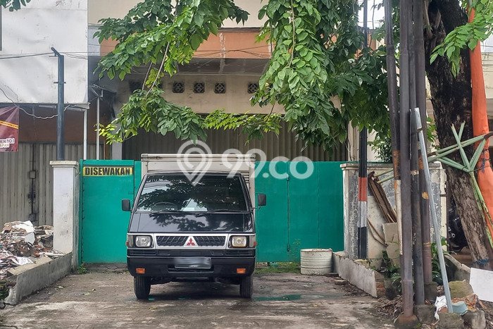 Unit Gudang disewakan di Semarang Tengah Semarang dengan LT 160m2 / LB 130m2 Unit Gudang disewakan di Semarang Tengah Semarang dengan LT 160m2 / LB 130m2