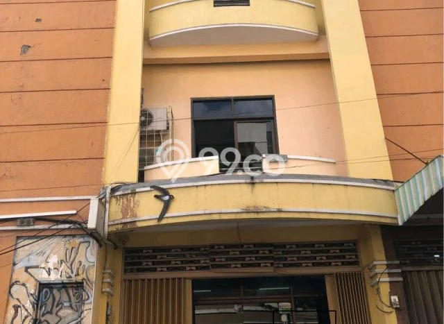 Disewakan Ruko komersial di Sukolilo luas bangunan 192m2 Disewakan Ruko komersial di Sukolilo luas bangunan 192m2