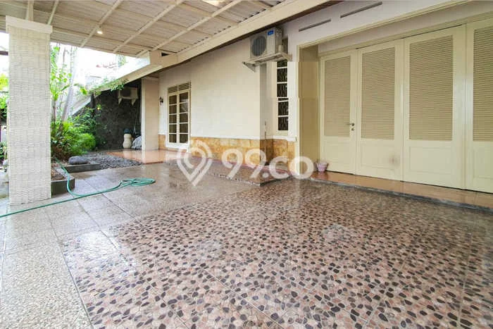 Unit Kost Dijual di Kawasan Rungkut Surabaya dengan 7 KT Unit Kost Dijual di Kawasan Rungkut Surabaya dengan 7 KT