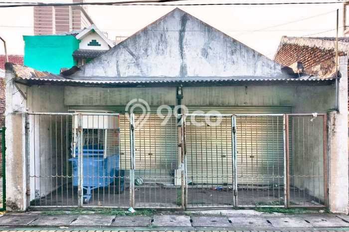 Area Ramai! Komersial Dijual di Wonocolo untuk Bisnis Luas Bangunan 162m2 Area Ramai! Komersial Dijual di Wonocolo untuk Bisnis Luas Bangunan 162m2