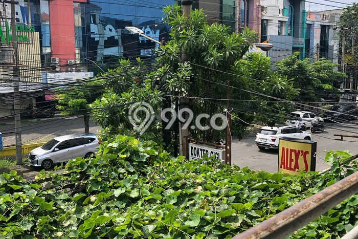 Ruko disewakan di Sukolilo Surabaya dengan luas bangunan 91m2 Ruko disewakan di Sukolilo Surabaya dengan luas bangunan 91m2