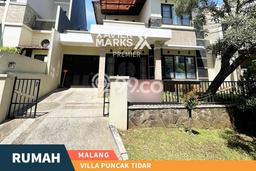 Disewakan! Rumah 3 Kamar Tidur &
2 Kamar Mandi di Villa Puncak Tidar, Malang Disewakan! Rumah 3 Kamar Tidur &
2 Kamar Mandi di Villa Puncak Tidar, Malang