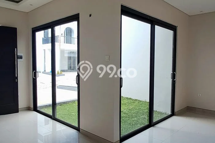 For Sale Rumah 4 Kamar Lokasi Strategis Bagus dan Strategis di Semarang Tengah For Sale Rumah 4 Kamar Lokasi Strategis Bagus dan Strategis di Semarang Tengah
