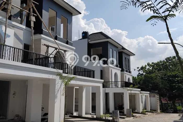 Dijual Rumah Strategis Bagus Punya 4 KT di Banyumanik Semarang SHM Dijual Rumah Strategis Bagus Punya 4 KT di Banyumanik Semarang SHM