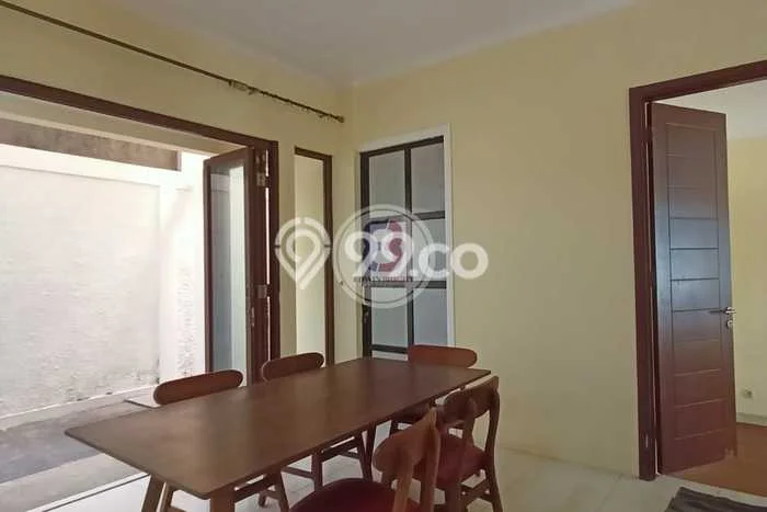 Rumah Elit LB 250m2 Siap Huni Desain Elegan di Pondok Indah, Jakarta Selatan Rumah Elit LB 250m2 Siap Huni Desain Elegan di Pondok Indah, Jakarta Selatan