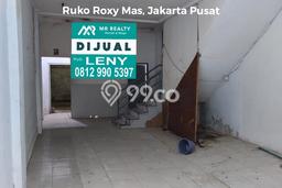 Dijual! Ruko di Roxy Jakarta Pusat LT 93m2 / LB 260m2 Kawasan Strategis Dijual! Ruko di Roxy Jakarta Pusat LT 93m2 / LB 260m2 Kawasan Strategis