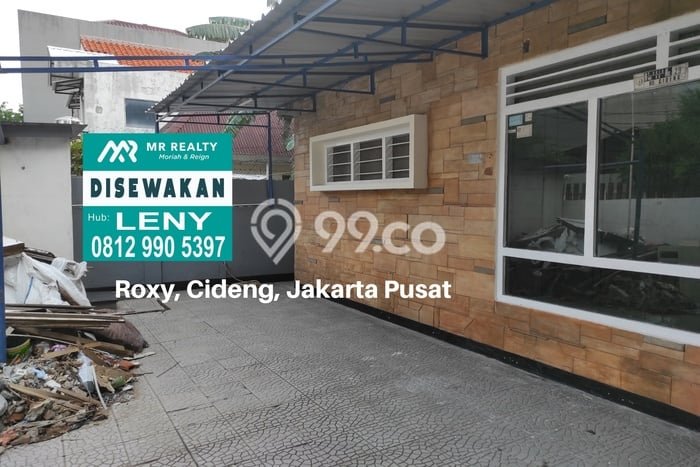Disewakan! Rumah 3 Kamar Tidur &
2 Kamar Mandi di Roxy, Jakarta Pusat Disewakan! Rumah 3 Kamar Tidur &
2 Kamar Mandi di Roxy, Jakarta Pusat