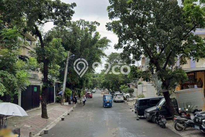 Ruko Bagus Dijual di Grogol Jakarta Barat Lokasi Strategis Cocok untuk Kembangkan Bisnis Ruko Bagus Dijual di Grogol Jakarta Barat Lokasi Strategis Cocok untuk Kembangkan Bisnis