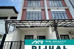 Dijual Rumah Luas Megah Dengan View Eksklusif di Tomang, Jakarta Barat Dijual Rumah Luas Megah Dengan View Eksklusif di Tomang, Jakarta Barat