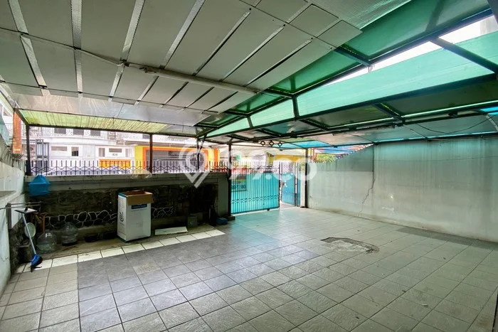 Rumah sewa siap pakai 4 KT di Kemanggisan, Jakarta Barat Rumah sewa siap pakai 4 KT di Kemanggisan, Jakarta Barat