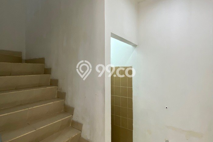 Ruko di Tebet, Luas 191m², Pusat Bisnis, Lokasi Strategis Ruko di Tebet, Luas 191m², Pusat Bisnis, Lokasi Strategis