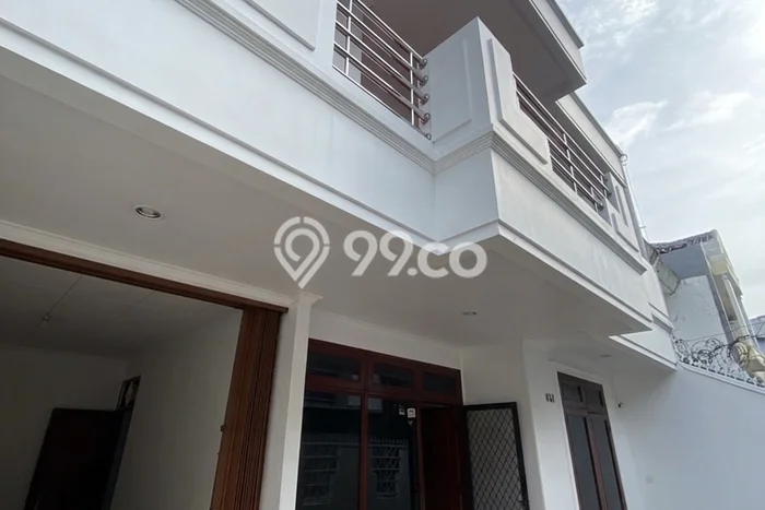 Disewakan! Rumah 4 Kamar Tidur &
2 Kamar Mandi di Tomang, Jakarta Barat Disewakan! Rumah 4 Kamar Tidur &
2 Kamar Mandi di Tomang, Jakarta Barat