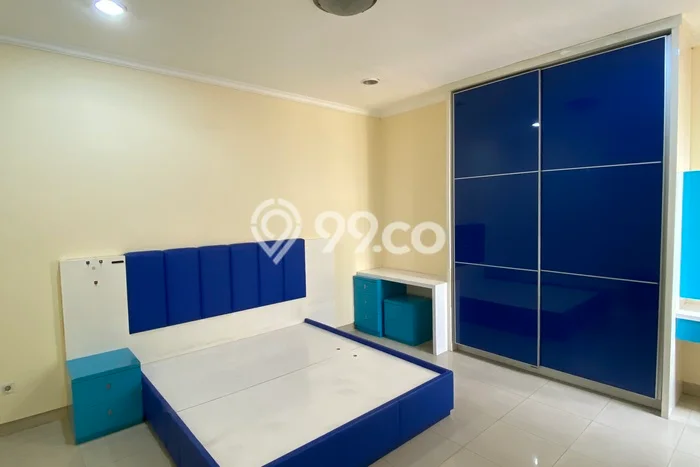 Disewakan! Rumah 6 Kamar Tidur &
4 Kamar Mandi di Tomang, Jakarta Barat Disewakan! Rumah 6 Kamar Tidur &
4 Kamar Mandi di Tomang, Jakarta Barat