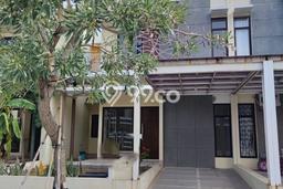 Rumah Luas Asri 3 KT Siap Pakai di Harapan Indah Bekasi Rumah Luas Asri 3 KT Siap Pakai di Harapan Indah Bekasi