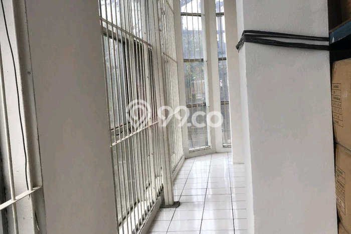 LOKASI STRATEGIS! Ruko di Surabaya Kota, Luas 315m2m², Area Berkembang, Siap Bisnis LOKASI STRATEGIS! Ruko di Surabaya Kota, Luas 315m2m², Area Berkembang, Siap Bisnis