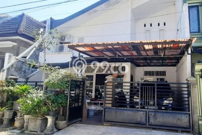 Dijual Cepat Rumah Bagus Siap Huni LB 160m2 di Rungkut, Surabaya Dijual Cepat Rumah Bagus Siap Huni LB 160m2 di Rungkut, Surabaya