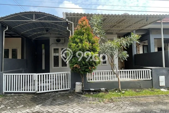 Dijual Rumah 3 Kamar Lokasi Strategis Bagus dan Strategis di Sukolilo Dijual Rumah 3 Kamar Lokasi Strategis Bagus dan Strategis di Sukolilo