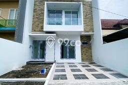 Rumah Strategis Modern Lb 170m2 di Pakal, Surabaya Rumah Strategis Modern Lb 170m2 di Pakal, Surabaya