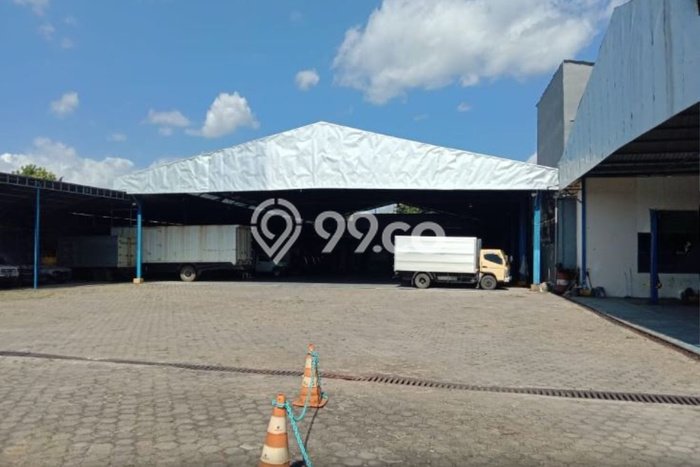 Lokasi Strategis! Dijual Gudang Bisnis di Somba Opu, Gowa Kondisi Bagus Lokasi Strategis! Dijual Gudang Bisnis di Somba Opu, Gowa Kondisi Bagus