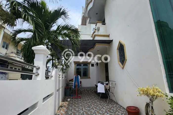 Ready to Use! Luxury House LT 202m2 Desain Elegan di Muara Karang Ready to Use! Luxury House LT 202m2 Desain Elegan di Muara Karang