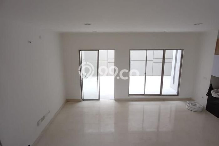 Rumah Kontrakan Jakarta Utara LT 160m2 LB 320m2 Area Pantai Indah Kapuk Rumah Kontrakan Jakarta Utara LT 160m2 LB 320m2 Area Pantai Indah Kapuk