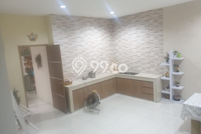 Rumah Mewah LB 425m2 Siap Pakai Desain Elegan di Pluit, Jakarta Utara Rumah Mewah LB 425m2 Siap Pakai Desain Elegan di Pluit, Jakarta Utara