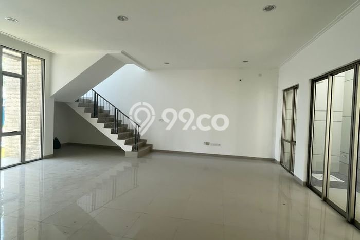 Rumah Elit Modern Siap Huni di Pantai Indah Kapuk 2 Jakarta Utara Rumah Elit Modern Siap Huni di Pantai Indah Kapuk 2 Jakarta Utara