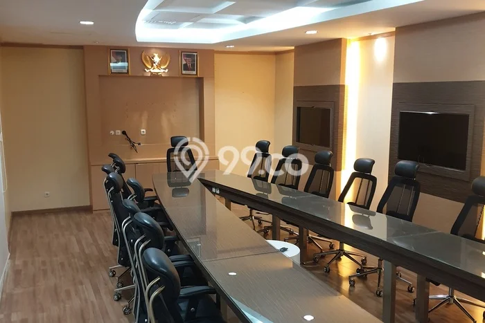 Kantor disewakan lokasi strategis Central Park Jakarta Barat 333m2 Kantor disewakan lokasi strategis Central Park Jakarta Barat 333m2