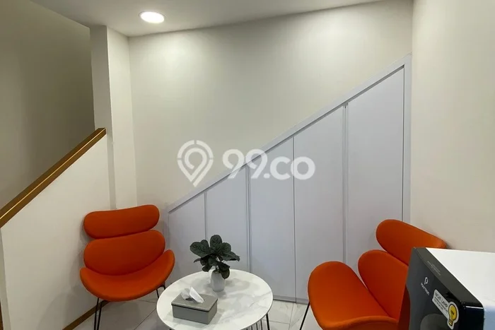 Ruko Bagus LT 162m2 LB 600m2 Dijual di Central Park Jakarta Barat Ruko Bagus LT 162m2 LB 600m2 Dijual di Central Park Jakarta Barat