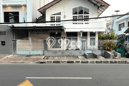 Rumah Elit LB 365m2 Siap Pakai Desain Elegan di Tanjung Duren, Jakarta Barat Rumah Elit LB 365m2 Siap Pakai Desain Elegan di Tanjung Duren, Jakarta Barat