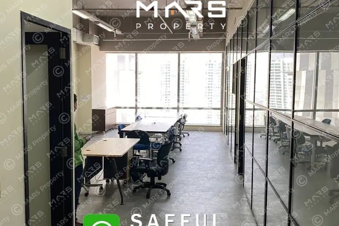 Disewakan Kantor di Kawasan Ramai Central Park Luas 136m2 Disewakan Kantor di Kawasan Ramai Central Park Luas 136m2