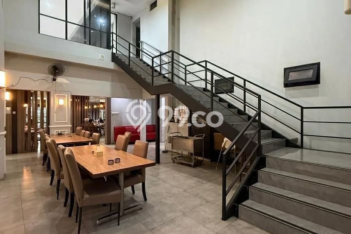 Unit Komersial Dijual di Matraman Jakarta Timur Luas Tanah 815m2, Luas Bangunan 547m2 Unit Komersial Dijual di Matraman Jakarta Timur Luas Tanah 815m2, Luas Bangunan 547m2