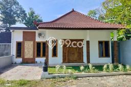 For Sale Rumah 3 Kamar Lokasi Ideal Nyaman dan Strategis di Borobudur For Sale Rumah 3 Kamar Lokasi Ideal Nyaman dan Strategis di Borobudur