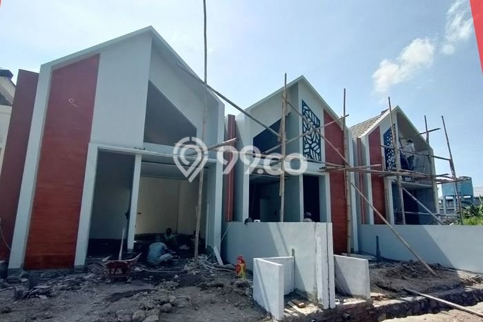 Rumah Siap Pakai di Majapahit, Semarang, LT 77m² LB 45m² Rumah Siap Pakai di Majapahit, Semarang, LT 77m² LB 45m²