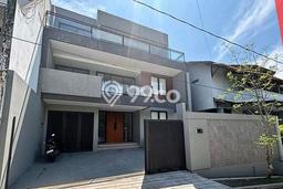 Rumah Luxury Modern Tanpa Renovasi di Bukit Sari Semarang Rumah Luxury Modern Tanpa Renovasi di Bukit Sari Semarang