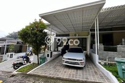 Rumah Modern Cantik 2 KT Bisa Langsung Pindah di Tembalang Rumah Modern Cantik 2 KT Bisa Langsung Pindah di Tembalang
