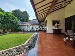 Rumah Mewah LB 550m2 Siap Pakai Desain Elegan di Bangka, Jakarta Selatan Rumah Mewah LB 550m2 Siap Pakai Desain Elegan di Bangka, Jakarta Selatan