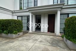 Hunian Modern Untuk Disewakan di Kemang Jakarta Selatan 4 KT & 4 KM Hunian Modern Untuk Disewakan di Kemang Jakarta Selatan 4 KT & 4 KM