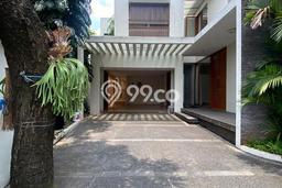 Rumah Elit LB 650m2 Siap Pakai Desain Elegan di Kemang, Jakarta Selatan Rumah Elit LB 650m2 Siap Pakai Desain Elegan di Kemang, Jakarta Selatan