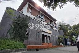Hunian Elit LB 500m2 Siap Pakai Desain Elegan di Pondok Indah, Jakarta Selatan Hunian Elit LB 500m2 Siap Pakai Desain Elegan di Pondok Indah, Jakarta Selatan
