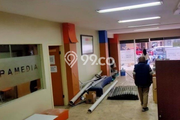Lokasi Strategis! Dijual Ruko Bisnis di Kebayoran Baru, Jakarta Selatan Kondisi Bagus Lokasi Strategis! Dijual Ruko Bisnis di Kebayoran Baru, Jakarta Selatan Kondisi Bagus